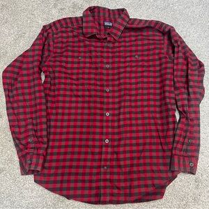 Patagonia Shirt Mens Large Red Plaid Flannel Button Up Organic Cotton Outdoors